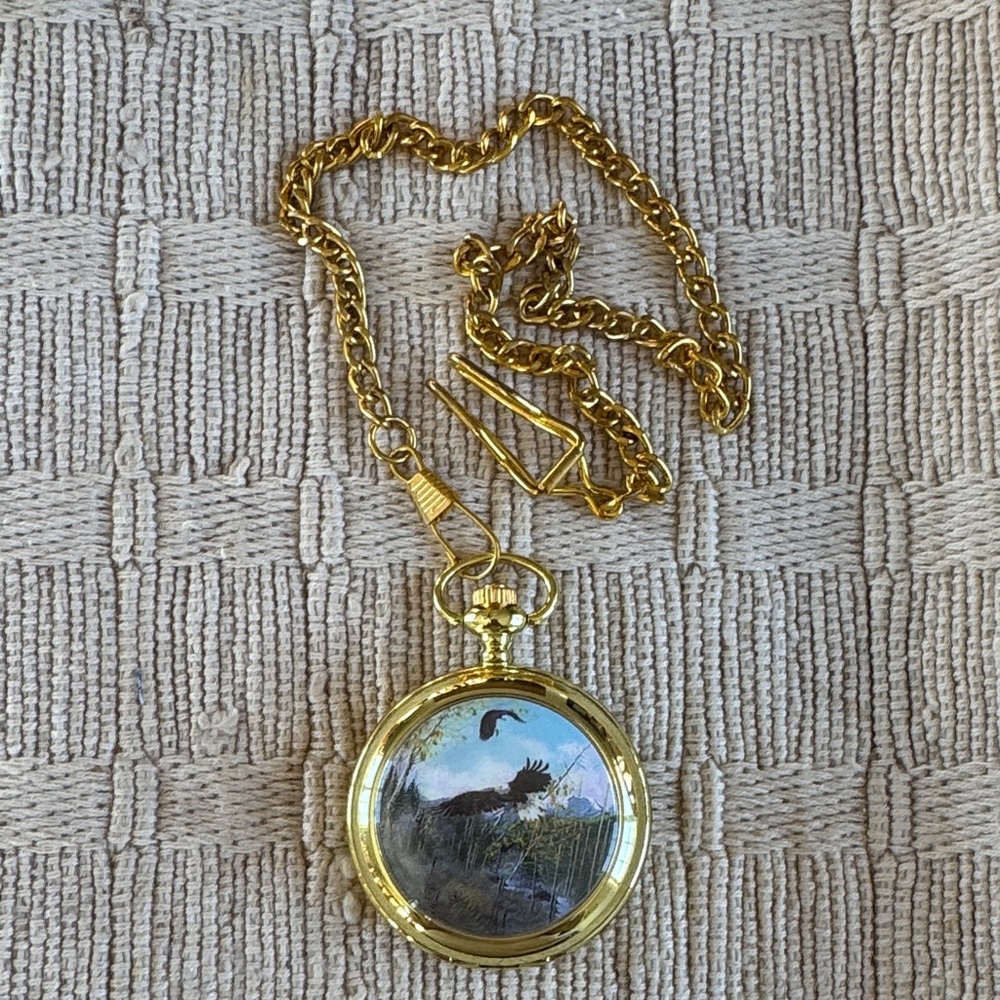 Vintage Soaring Eagles Gold Pocket Watch with Chain
